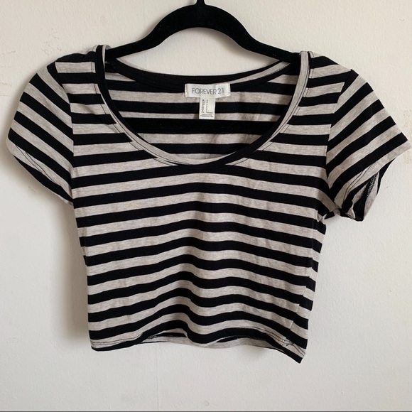 Forever 21 Striped Crop Top - Picture 2 of 4